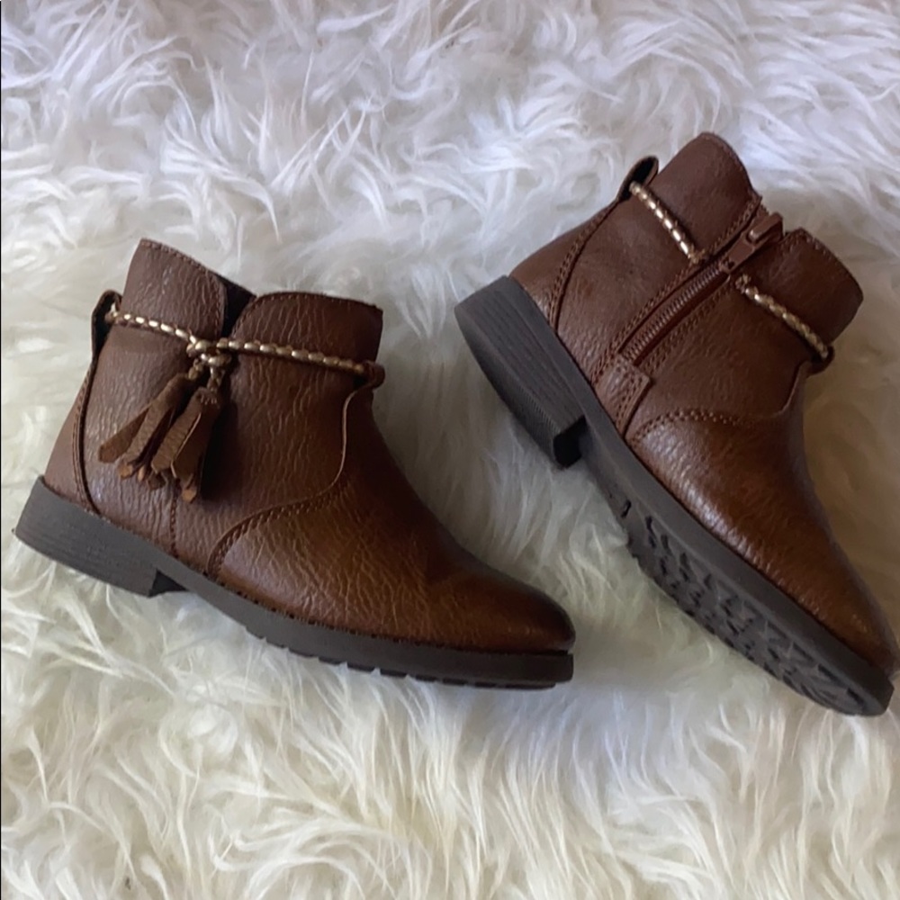 CARTERS  KIDS  GIRLS FALL  booties SIZE 10